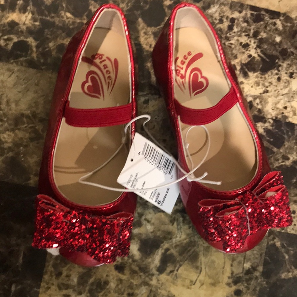 Red Flats *Toddlers Size 6” shoes